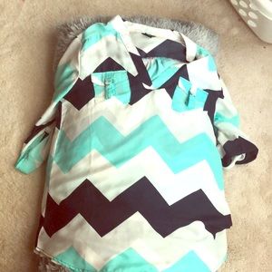 Rue21 long sleeve shirt